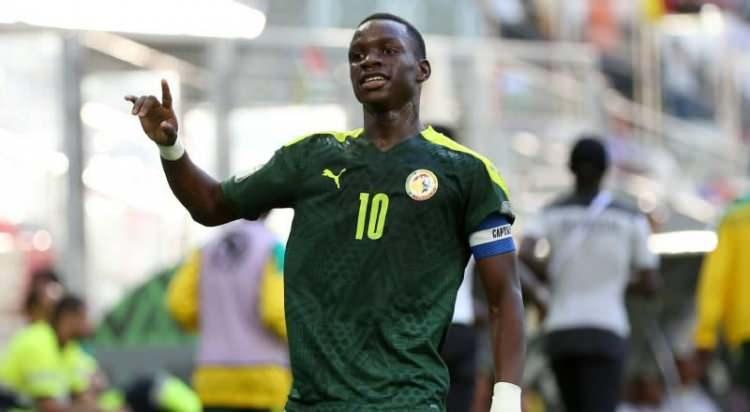 <p>Fenerbahçe, 16 yaşındaki Senegalli kanat oyuncusu Amara Diouf ile her konuda anlaştı.<br />
<br />
(FANATİK)</p>