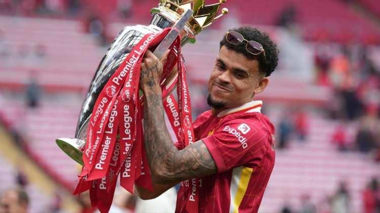 <p>* Barcelona, Livepool forması giyen 28 yaşındaki Luis Diaz ile temasa geçti ve futbolcuyu yaz transfer döneminde ana transfer hedeflerinden biri olarak belirledi.</p>