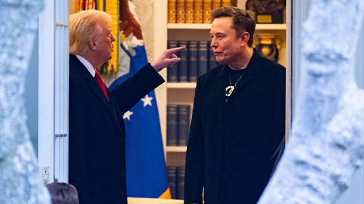 <p>Musk’ın Trump için yapılan azil çağrısına verdiği görünürdeki desteğin ne kadar karşılık bulacağı henüz bilinmezken, Musk ve Trump’ın “çatışması” ABD basınında geniş yer buldu.</p>
<p> </p>