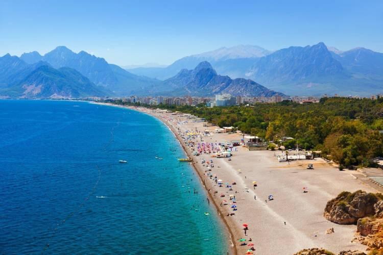 <p><strong><span style="color:#B22222">5) ANTALYA</span> | 225.210</strong></p>