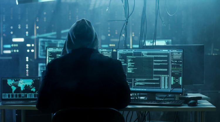 <p><span style="color:#B22222"><strong>ETİK HACKER</strong></span></p>