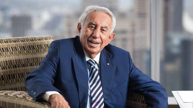 <p><strong>Harry Triguboff </strong></p>
<p><br />
<br />
<strong>Servet: </strong>19,7 milyar dolar</p>
<p> </p>
<p><strong>Sektör:</strong> Emlak (Avustralyalı emlak kralı) </p>
<p> </p>
<p><strong>Bağlantı:</strong> İsrail’le iş bağlantıları olduğu söyleniyor.</p>