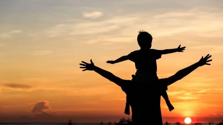 <p>Varlığınla güç bulduğum, her zaman arkamda hissettiğim sevgili babam. Babalar Günün kutlu olsun, seni çok seviyorum.</p>
