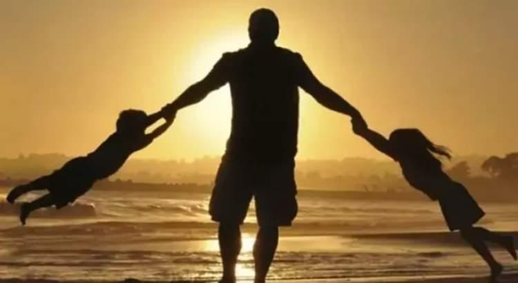 <p>Babalar Günün kutlu olsun babacım! Seni çok seviyorum.</p>

<p>İyi ki benim babamsın. Babalar Günün mübarek olsun!</p>

<p>Canım babam, günün kutlu olsun.</p>
