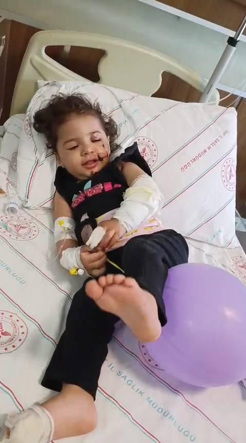 <p>Tedaviye alınan Rabia Asel’in sağlık durumunun iyi olduğu, yakın zamanda taburcu edileceği öğrenildi. </p>
