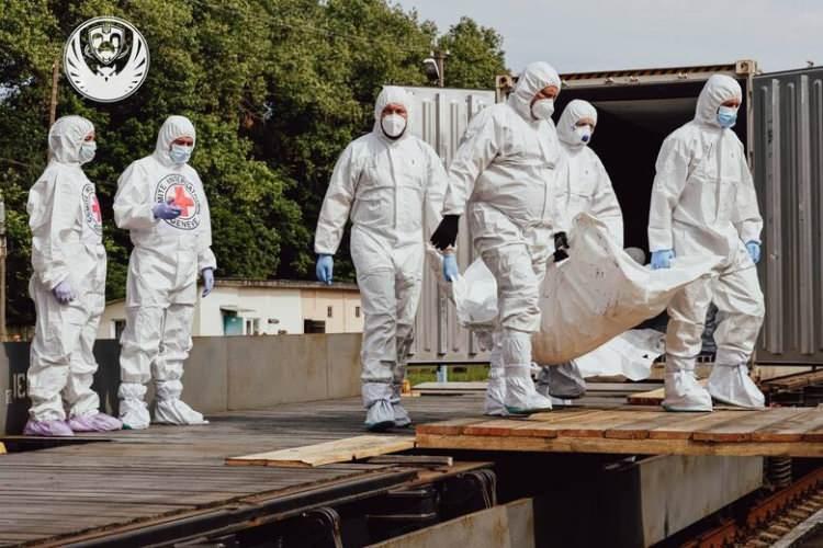 <p>Rus basınına açıklamalarda bulunan bir kaynak ise Rusya'nın İstanbul'da varılan anlaşmalar kapsamında Ukrayna'ya 1200 askerin cesedini teslim ettiğini, ancak Ukrayna tarafının Rus askerlerinin cenazelerini vermediğini dile getirdi.</p>