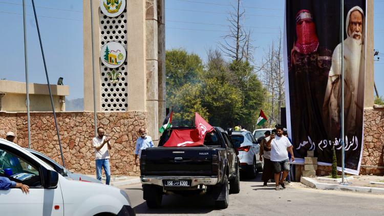 <p>GAZZE’YE İLERLEYEN "MAĞRİB DİRENİŞ KONVOYU" LİBYA'NIN TACURA KENTİNE ULAŞTI</p>

<p>Gazze’deki ablukayı kırmak için yola çıkan Mağrib Direniş Konvoyu Trablus’un doğusundaki Tacura kentine ulaştı.</p>

<p>Konvoy Libya’da ulaştığı her kentte coşkuyla karşılanıyor. Tacura kentinde de konvoyu kalabalık bir grup karşıladı.</p>

<p> </p>
