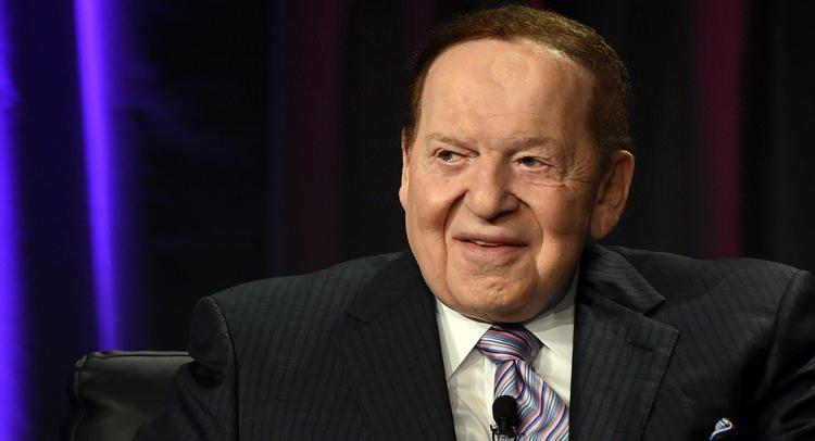 <p><strong>Sheldon Adelson </strong></p>
<p> </p>
<p><strong>Servet: </strong>Yaklaşık 35,8 milyar dolar (2020 verisiyle) </p>
<p> </p>
<p><strong>Sektör:</strong> Kumar (Las Vegas Sands’in sahibi) </p>
<p> </p>
<p><strong>Bağlantı:</strong> İsrail’e açıkça maddi ve siyasi destek verdi. Israel Hayom gazetesinin sahibi olarak Netanyahu’ya destek sağladığı biliniyor.</p>
<p> </p>
<p><strong>Ölüm: </strong>11 Ocak 2021</p>
<p> </p>