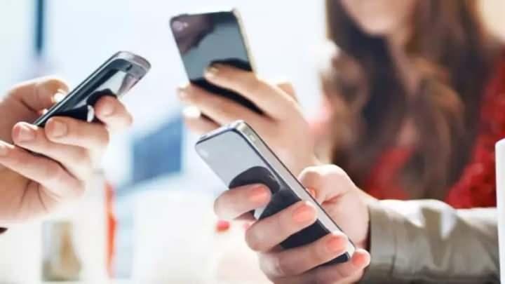 <p><strong>TELEFONUNUZDAN SİLMENİZ GEREKEN UYGULAMALAR</strong></p>
<p> </p>
<p>Siber güvenlik firması Cyble tarafından yapılan araştırmalara göre kripto para yatırımcılarını hedef alan geniş çaplı dolandırıcılık operasyonunu gün yüzüne çıkardı.</p>