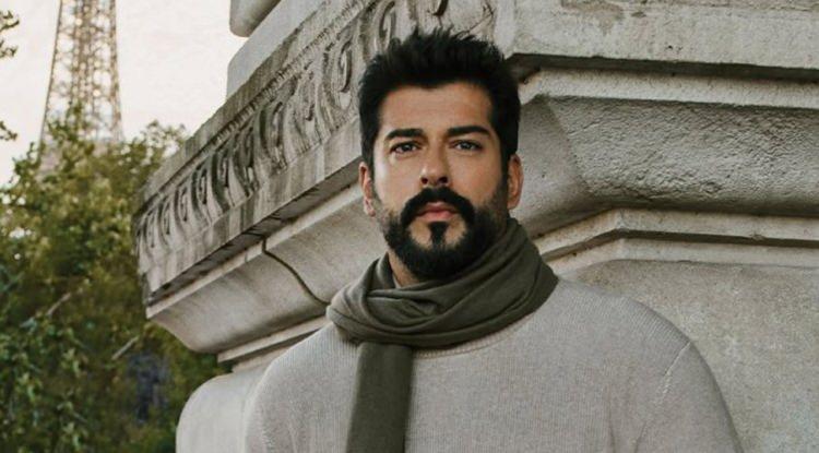 <p>Ünlü oyuncunun serveti resmen dudak uçuklattı.</p>