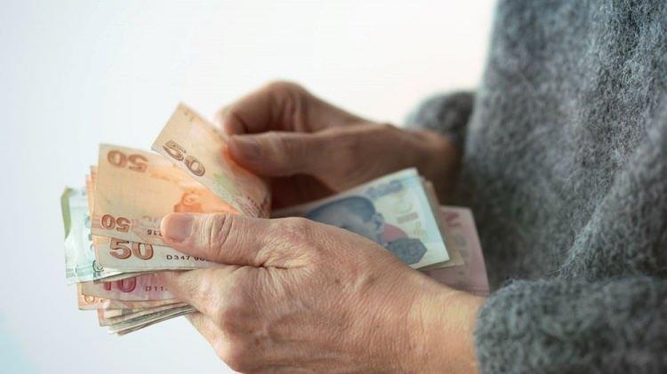 <p>Eşi çalışmayan ve 0-6 yaş grubunda iki çocuğu olan bir memur için toplam aile yardımı <strong>3.314 TL’den 3.845 TL’ye</strong> çıkacak.</p>
