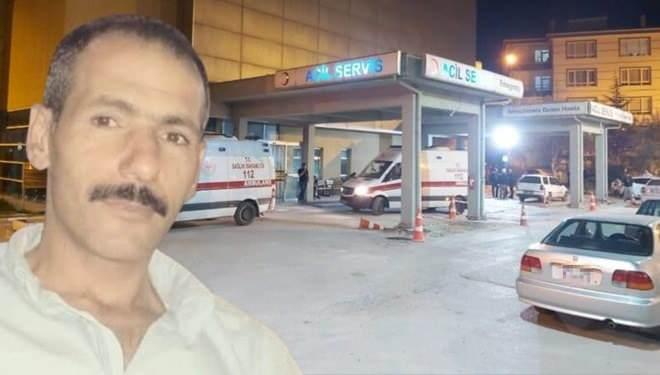 <p>Tartışmanın kavgaya dönüşmesi ile <strong>Y.D.</strong>, evde bulunan bıçakla babasının boğazını kesti.<br />
</p>
<p>Komşuların ihbarıyla olay yerine sağlık ve polis ekipleri sevk edildi.</p>