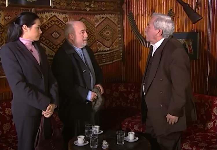 <p><span style="color:#000000">Dizinin &ccedil;eşitli sezonlarından replikler, isimler ve olayların dikkate alınarak hazırlandığı 40 soruyu doğru yanıtlayan ve birinci olan takıma &ouml;d&uuml;l olarak gram altın veriliyor.</span></p>

<p>&nbsp;</p>
