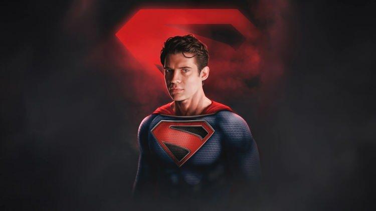 <p><span style="color:#800000"><strong>MERAKLA BEKLENEN YENİ SUPERMAN </strong></span></p>
<p><span style="color:#000000">Daha önce Christopher Reeve , Brandon Routh, Tom Welling, Henry Cavill ve Tyler Hoechlin tarafından oynanan Clark Kent rolünün yeni sahibi David Corenswet'in, Superman performansı izleyici tarafından oldukça merak ediliyordu.</span></p>