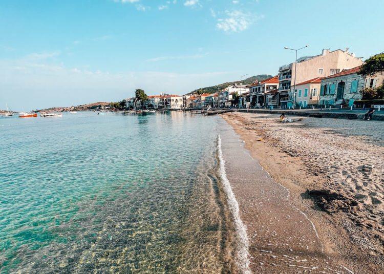 <p>4. İZMİR | Foça</p>