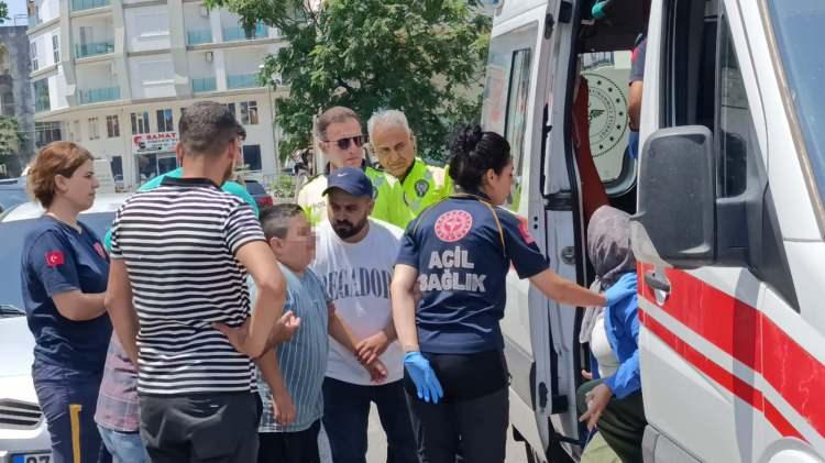 <p>Tartışmanın büyümesini çevredeki vatandaşlar ve olay yerine gelen Manavgat Emniyet Müdürlüğü Trafik Denetleme Büro Amirliği ekipleri önledi.</p>
