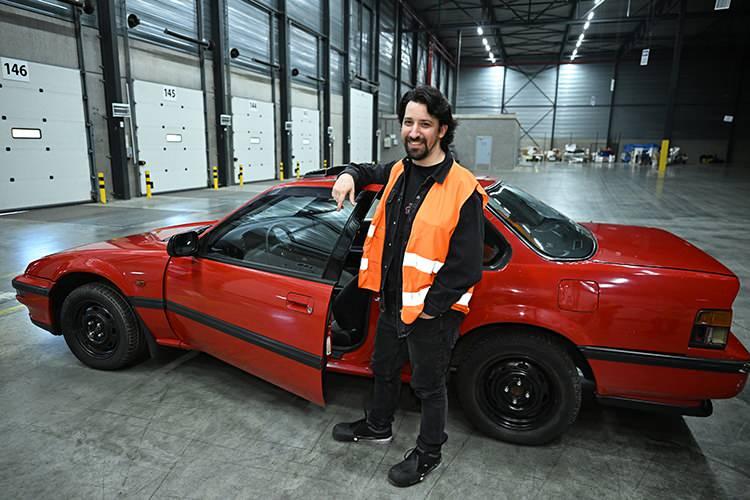 <p><span style="color:#800000"><strong>BARIŞ MANÇO'NUN YOL ARKADAŞI ZİYARETÇİLERİNİ BEKLİYOR</strong></span></p>
<p><span style="color:#000000">Oğulları Doğukan ve Batıkan Manço'nun girişimleriyle gerçekleştirilen restorasyon ve tasarım yenileme süreçlerinin ardından, usta sanatçının "efsane yol arkadaşı" olarak da anılan araç, meraklılarıyla buluşmaya hazır hale getirildi. </span></p>