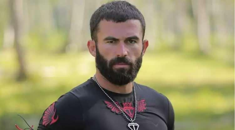 <p>İstanbul Kağıthane'de polis memuru Hakan Telli'nin şehit edildiği olayda kullanılan silahın yasa dışı olduğu tespit edildi.</p>
