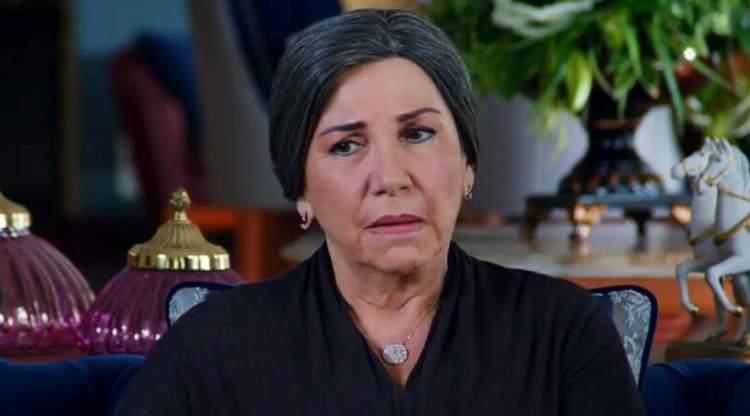 <p><span style="color:rgb(0, 0, 0)">Uzun yıllardır sinema ve televizyon alanında yer aldığı yapımlarla izleyicilerin beğenisini kazanan oyuncu Gül Onat, bir süredir sağlık sorunları ile gündemdeydi. Kanser tedavisi gördüğünü belirten 71 yaşındaki oyuncu sosyal medyadan yapılan yorumlara tepki gösterdi. </span></p>