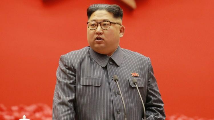 <p>Kim, İsrail'in İran'a yönelik saldırılarını "emperyalist bir provokasyon" olarak nitelendirerek, Kuzey Kore'nin İran'ın yanında olduğunu duyurdu.</p>
<p> </p>