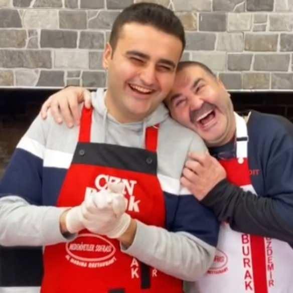 <p><span style="color:#000000"><strong>Ünlü oyuncu Şafak Sezer, sosyal medyadaki paylaşımlarıyla sık sık gündeme gelen restoran zinciri sahibi CZN Burak ile karşı karşıya geldi. </strong></span></p>