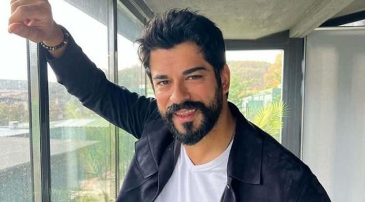 <p>2019 yılından beri ATV ekranlarında yayınlanan Kuruluş Osman dizisinde 'Osman Bey' karakterini oynayan Burak Özçivit, özel hayatıyla da merak ediliyor.</p>