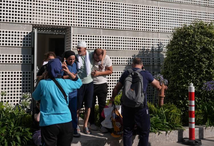 <p>Alınan bilgiye göre, Yenişehir Mahallesi'ndeki plastik ürünlerin bulunduğu depoda henüz bilinmeyen nedenle yangın çıktı.</p>