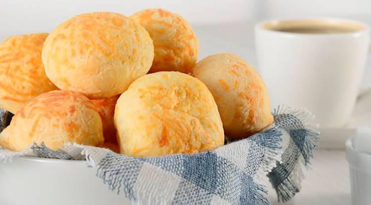 <p><strong>8. PAO DE QUEIJO (BRAZİLYA)</strong></p>