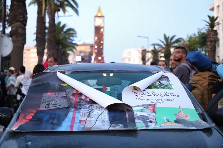 <p>İsrail ordusu, Gazze'nin özellikle kuzeyi ve diğer bölgelerde Filistinlilere saldırı tehdidi içeren ve güneye gitmelerini emreden ilanları havadan atmıştı.</p>
