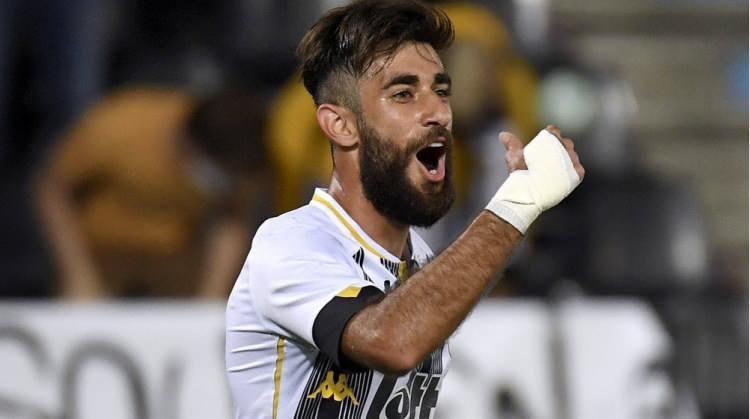 <p>Ali Gholizadeh<br />
<br />
Mevki: Kanat<br />
<br />
Güncel Kulüp: Lech Poznan<br />
<br />
Pendikspor ve Konyaspor’un oyuncuya ilgisi var ilgisi var</p>