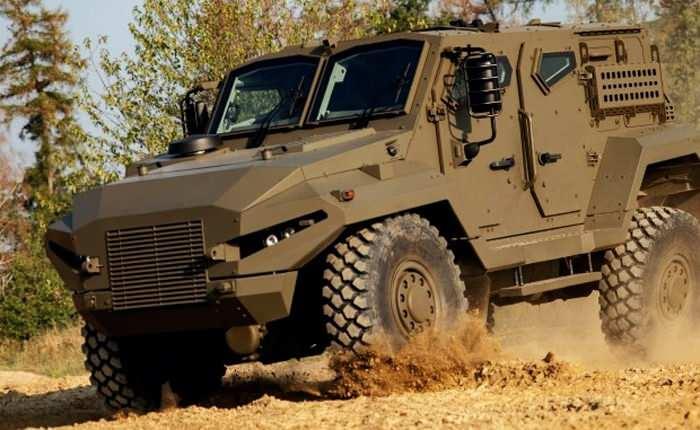 <p><span style="color:#B22222"><strong>ASELSAN SİSTEMLERİ PATRIOT 4X4 ARAÇLARINDA KULLANILACAK!</strong></span></p>
<p> </p>
<p>CSC Group ile yapılan anlaşma ortak fırsatlara odaklanırken, Excalibur Army ile gerçekleştirilen takım sözleşmesi, <strong>ASELSAN sistemlerinin Excalibur Army'nin Endonezya PATRIOT 4x4 araçlarında kullanılmasını içeriyor.</strong></p>
<p> </p>
<p>PT PAL anlaşması ise modernizasyon ve yeni platform geliştirme konularını kapsıyor.</p>