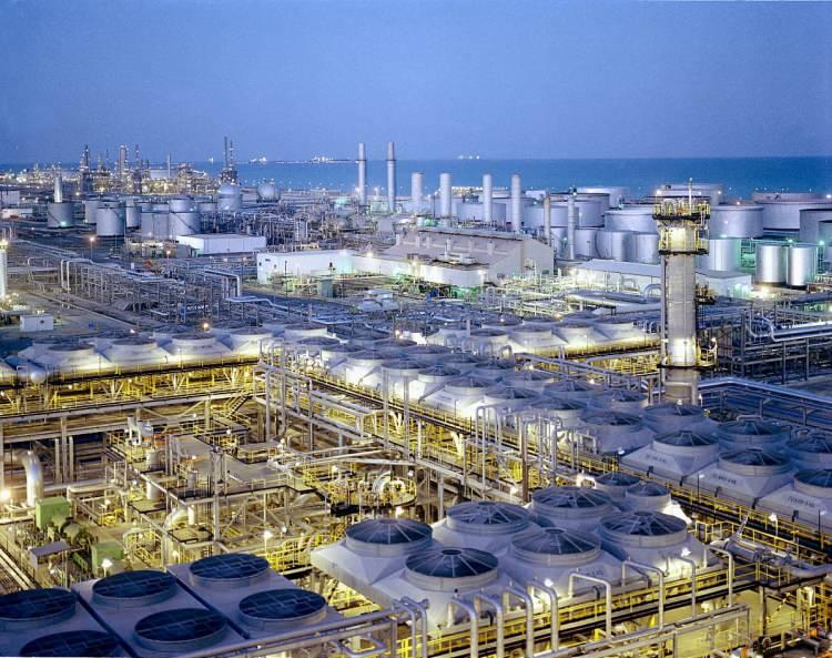 <p><span style="color:#B22222"><strong>10-Saudi Aramco:</strong> </span></p>
<p> </p>
<p> </p>
<p>1,60 trilyon dolar</p>
<p> </p>
<p> </p>