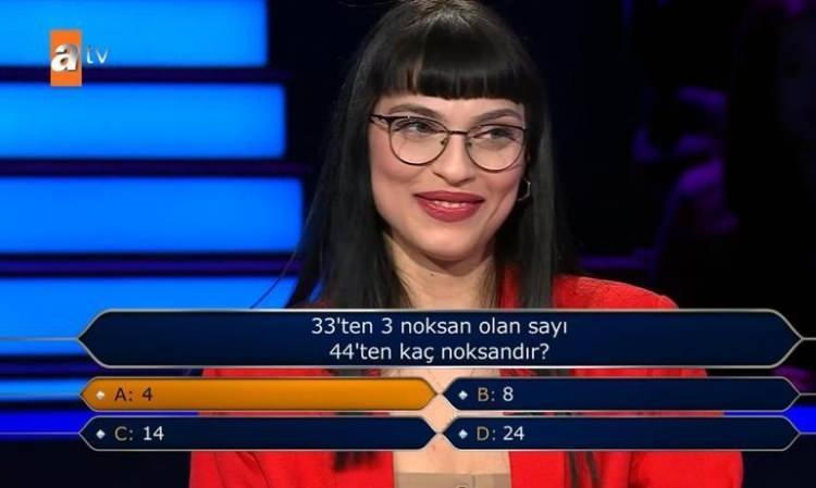 <p><span style="color:#000000"><strong>A şıkkında karar kılan yarışmacı, yanlış yanıt verince 5.000 TL kazanarak yarışmadan ayrıldı.</strong></span></p>
