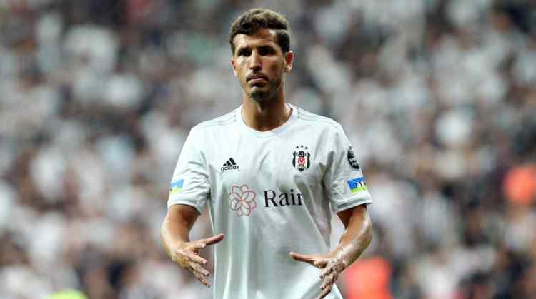 <p>Salih: 2,2 M€ > 2 M€</p>
