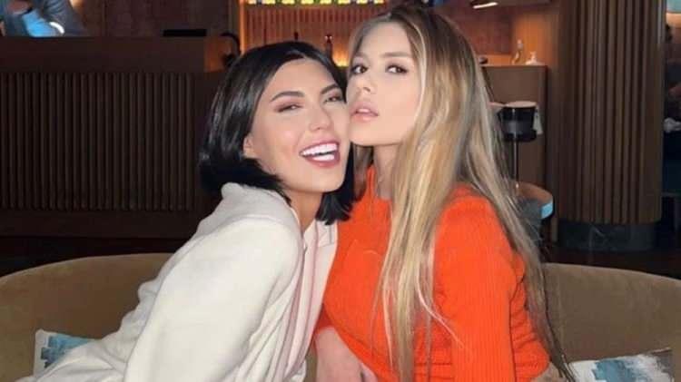 <p>Anoreksiya nervoza hastalığıyla mücadele eden ve dramatik bir kilo kaybı yaşayan Nihal Candan, 30 yaşında hayatını kaybetti.</p>