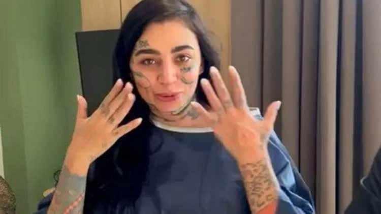 <p>İstanbul'da özel bir hastanede geçirdiği estetik operasyonun ardından yaşamını yitiren Mozambikli sosyal medya fenomeni Ana Barbara Buhr Buldrin'in ölümüne ilişkin inceleme başlatıldı.</p>

<p> </p>
