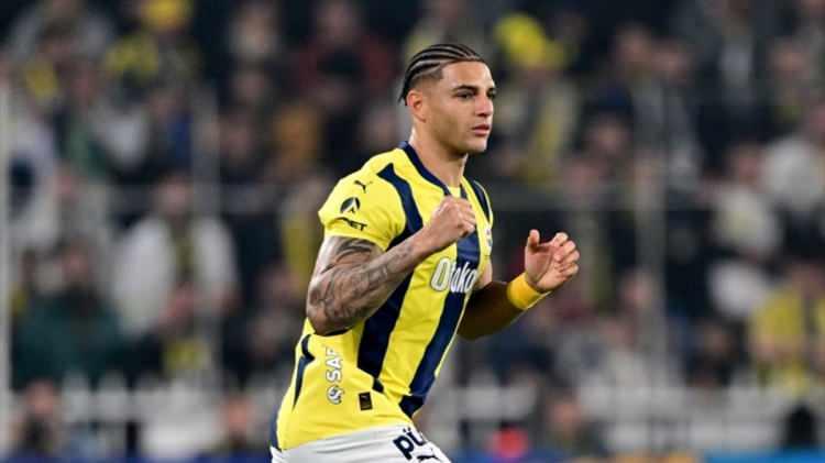 <p>Diego Carlos<br />
<br />
Fenerbahçe<br />
<br />
9.5 milyon Euro</p>
