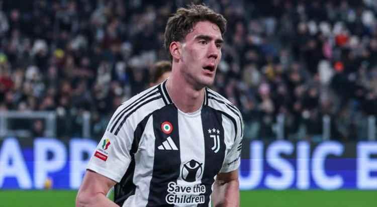 <p>Dusan Vlahovic'e İngiltere'den Chelsea, Arsenal, Liverpool, Newcastle United ve Manchester United talip oldu.<br />
<br />
(FOTOMAÇ)</p>