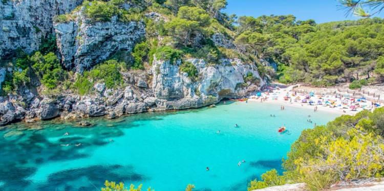 <p><strong>14. Cala Macarelleta, İspanya</strong></p>