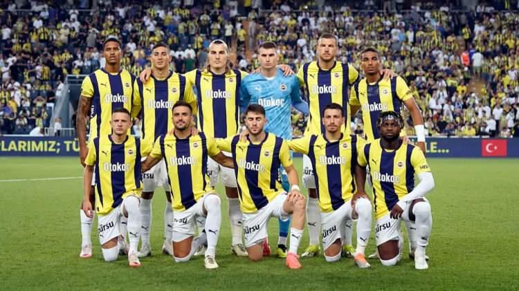 <p>Fenerbahçe'de transfer penceresinin açılmasıyla gidecek oyuncuların da bir hayli fazla olması bekleniyor. </p>