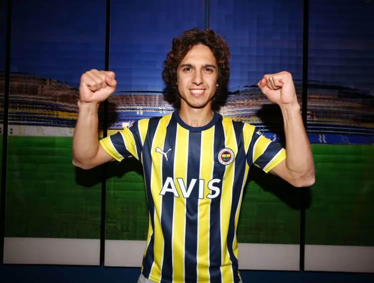 <p>* Emre Demir</p>