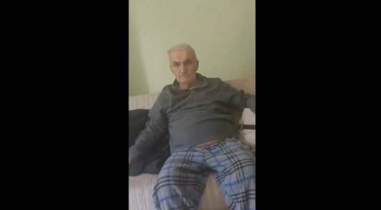 <p>Serbest kaldıktan sonra da babasına şiddet uyguladığı anları kaydederek yayınlamıştı.</p>