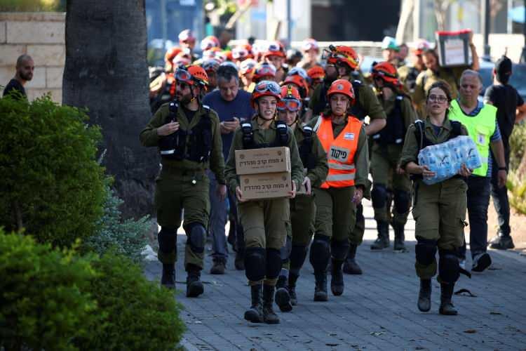 <p>İsrail Savunma Kuvvetlerinden (IDF) yapılan açıklamada, Negev'de saat 11.15'te verilen uyarının ardından İran'dan İsrail'e doğru fırlatılan bir insansız hava aracı (İHA) tespit edildiği belirtildi.</p>
<p> </p>