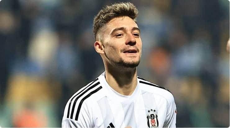 <p>Ernest Muci<br />
<br />
Beşiktaş<br />
<br />
10 milyon Euro</p>
