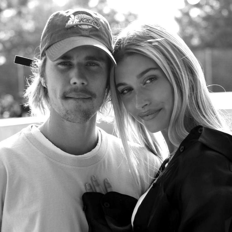 <p><span style="color:#000000"><strong>Justin Bieber o dönemde, "Anneler Günü'nü atlatmaya çalışan herkese bol şans" şeklindeki esprili mesaj paylaşmıştı.</strong></span></p>