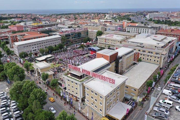 <p>1461. derece İstanbul Aydın Üniversitesi,Türkiye,23,-,-,-,1403,68.3</p>
