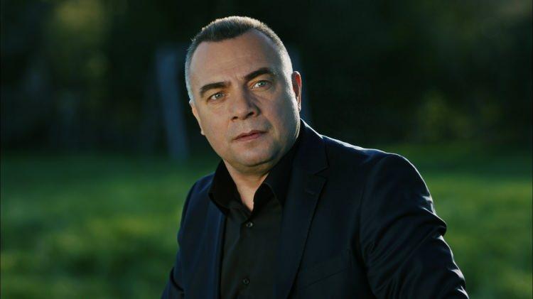 <p><span style="color:#800000"><strong>YILLAR SONRA ÇOCUK İTİRAFI GÜNDEM OLDU</strong></span></p>
<p><span style="color:#000000">Özel hayatı ile ilgili çarpıcı açıklamalarda bulunan Kaynarca, en büyük pişmanlığını da açıkladı.</span></p>