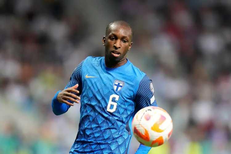 <p>Rennes'in orta saha oyuncusu Glen Kamara için Beşiktaş, Samsunspor ile kapışıyor.<br />
<br />
29 yaşındaki oyuncunun bonservisi 5 milyon euro.<br />
<br />
(AKŞAM)</p>