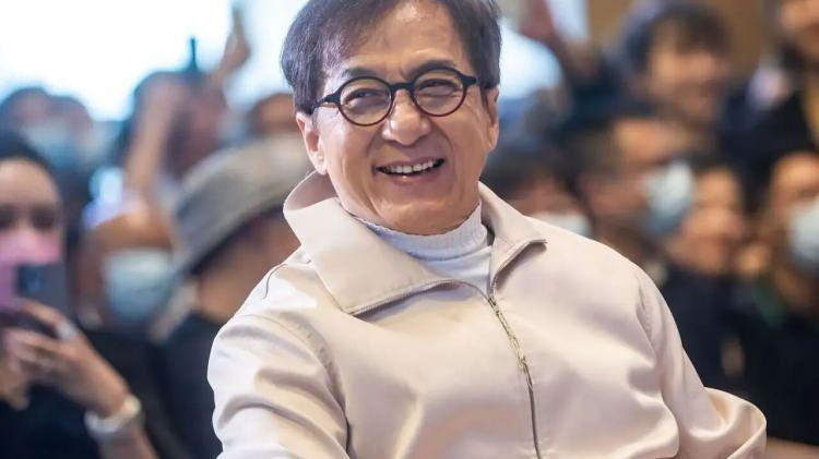 <p><strong><span style="color:#B22222">JACKIE CHAN </span> | İRAN</strong></p>
<p> </p>
<p><strong>Oyuncu</strong></p>