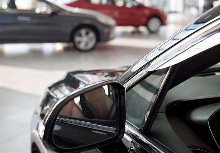 <p>Yarışmada, 64 OGD üyesi, uzman otomotiv gazetecisinin oylarıyla toplam 2 bin 690 puan alan yılın otomobili seçildi.</p>
<p>Otomotiv sektöründe gelenekselleşen yarışmada, "Yılın Basın Lansmanı" ödülünü, Renault'un Duster modeli için gerçekleştirdiği "Kendi Lansmanını Yap" konsepti kazandı.</p>